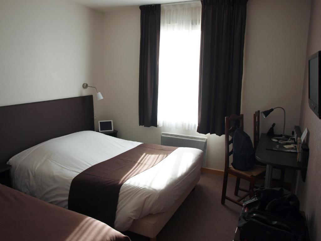 Logis Hotel Lodge La Valette Сессон-Севинье Номер фото