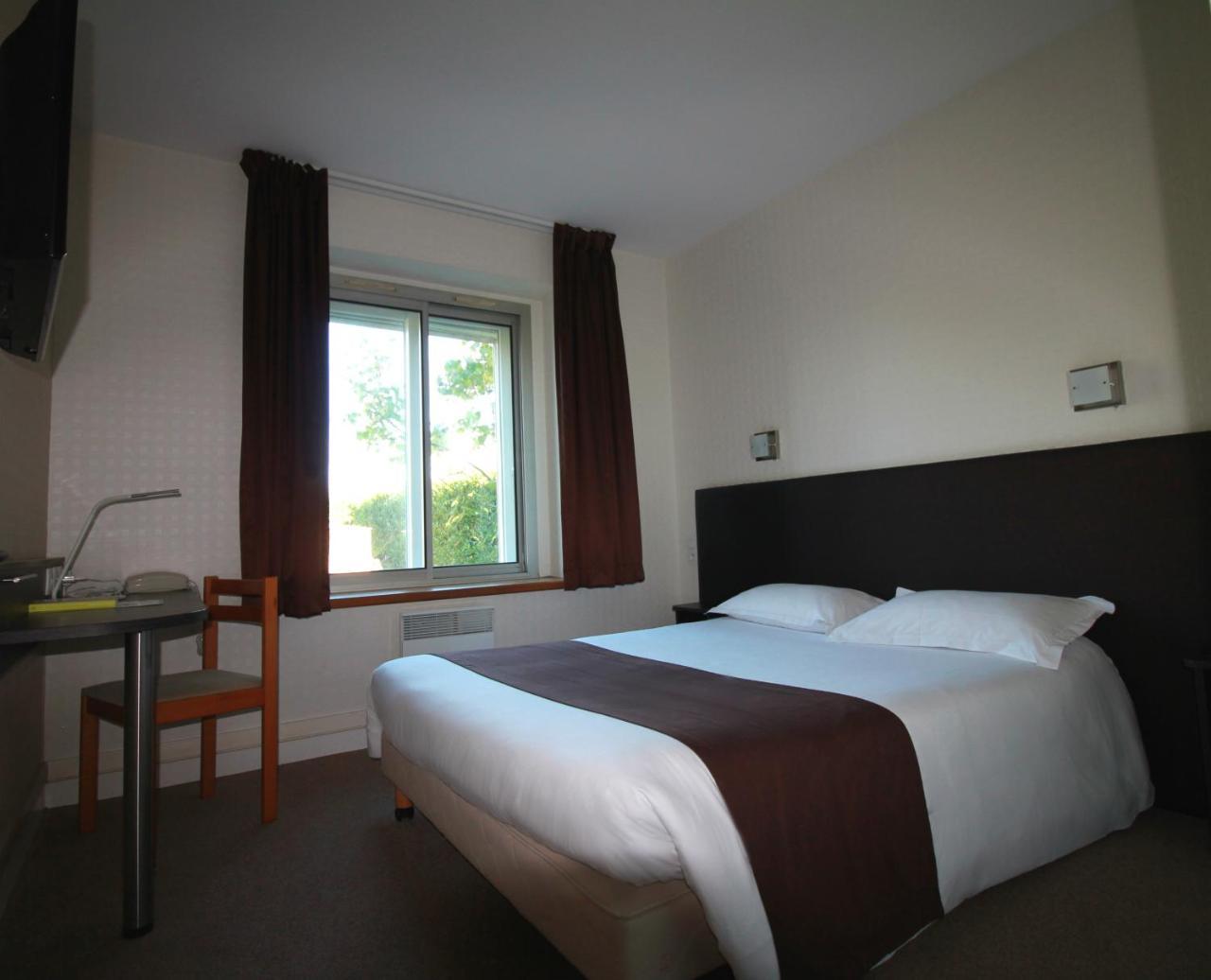 Logis Hotel Lodge La Valette Сессон-Севинье Экстерьер фото