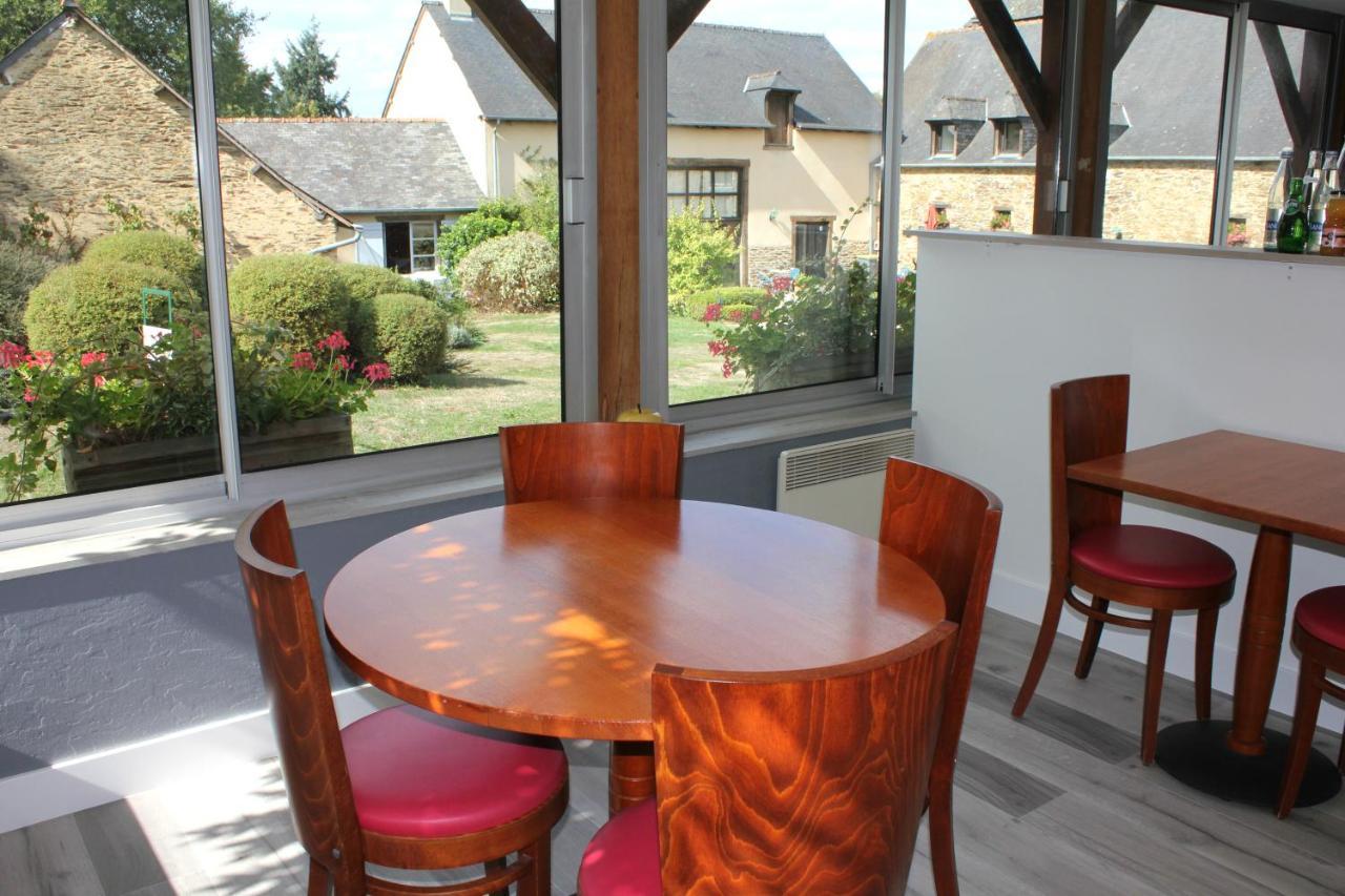 Logis Hotel Lodge La Valette Сессон-Севинье Экстерьер фото